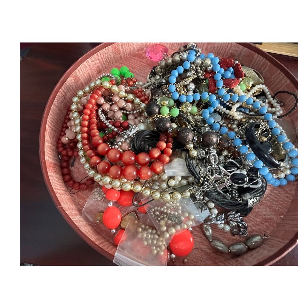 Craft Jewelry Lot 3.2 pounds VTG Modern Wearable and Broken Pieces - Picture 3 of 5
